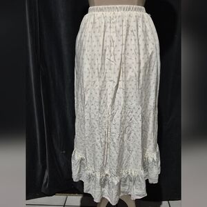 Elegant Cream Skirt